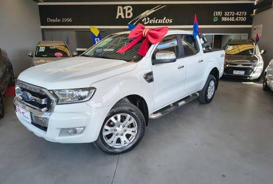 FORD RANGER 3.2 XLT 4X4 CD 20V DIESEL 4P AUTOMÁTICO FORD RANGER 3.2 XLT 4X4 CD 20V DIESEL 4P AUTOMÁTICO